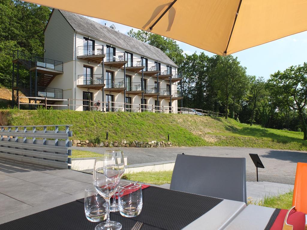 Logis Hotel-Restaurant Imago La Roche-Clermault Zewnętrze zdjęcie